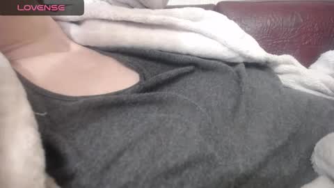 Snapshot of lenagolden chatting on February 12, 4:12 am lenagolden online show from February 12, 4:12 am