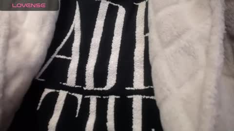 Snapshot of lenagolden chatting on January 23, 2:07 pm lenagolden online show from January 23, 2:07 pm