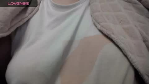 Snapshot of lenagolden chatting on January 28, 10:45 pm lenagolden online show from January 28, 10:45 pm