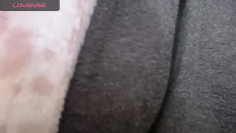 lenagolden online show from November 25, 1:10 pm