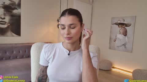 Lenna Goddess online show from March 21, 7:14 am