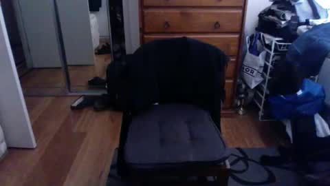 Pussylicker online show from October 17, 5:11 am