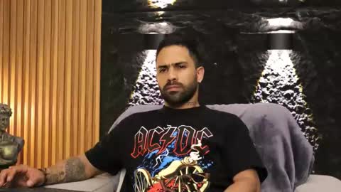 Leo  Diaz online show from January 9, 4:40 am