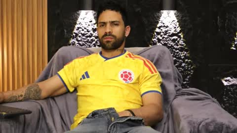 Leo  Diaz online show from February 28, 5:44 am