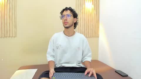 LEO online show from June 2, 12:18 pm