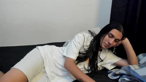 Leo online show from January 8, 11:30 pm