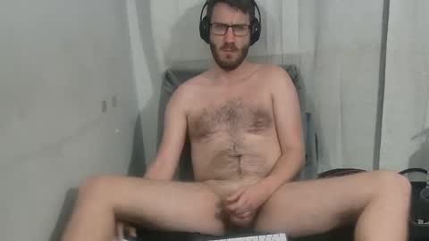 LeoBiggy online show from October 22, 7:00 am