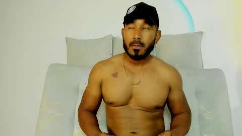 leo  online show from June 5, 9:59 am