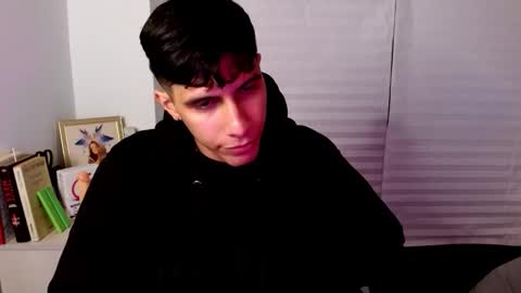 Leo online show from March 2, 8:10 am