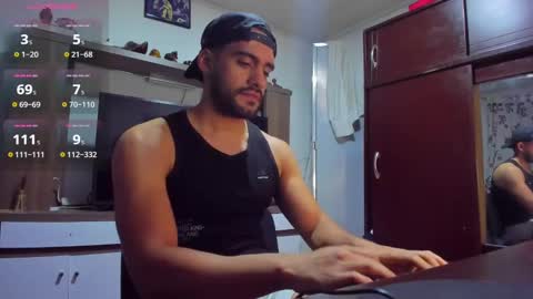 Leon Hart online show from December 31, 2:40 am