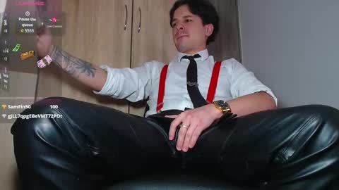 Snapshot of leonal_oconer chatting on October 11, 8:23 pm iam leonal online show from October 11, 8:23 pm