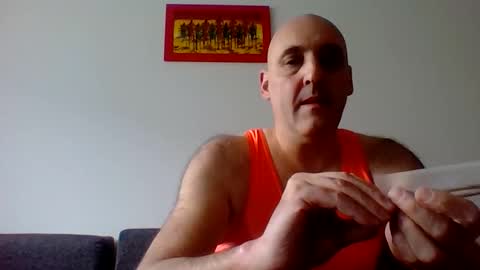 Leotardo online show from November 9, 10:30 am