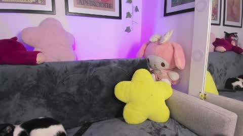 Kat online show from April 4, 2:07 am