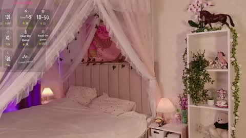 Nicole Moore online show from April 15, 3:26 pm