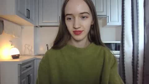  LESLIE   online show from September 28, 10:57 am