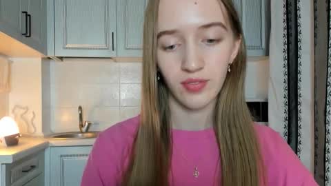  LESLIE   online show from November 11, 7:16 pm