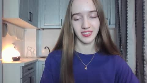  LESLIE   online show from October 3, 9:23 pm