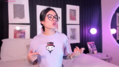 leslie_thompson online show from January 16, 8:07 pm