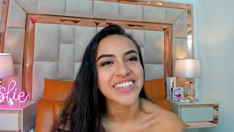 LeslieBush online show from November 29, 10:39 pm