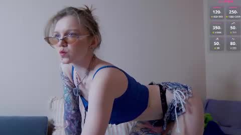 Lessy online show from July 16, 3:21 am