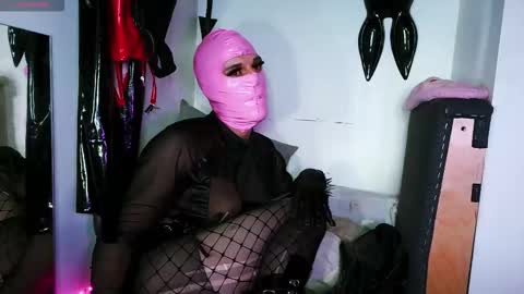 Julian Mask online show from September 27, 4:43 am