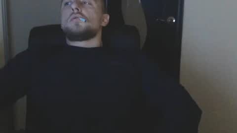 lev1ngston online show from December 2, 6:02 am