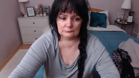 Mary online show from February 25, 5:05 pm