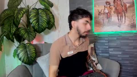 levi_wolf online show from June 13, 12:04 pm