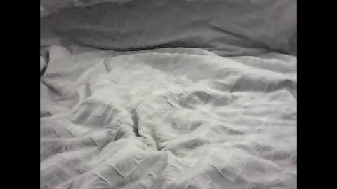 leweylewy online show from December 4, 3:39 am