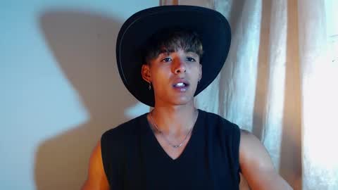 i  am lewis ly EDUARDO MEMDOZA15 online show from February 6, 5:48 pm