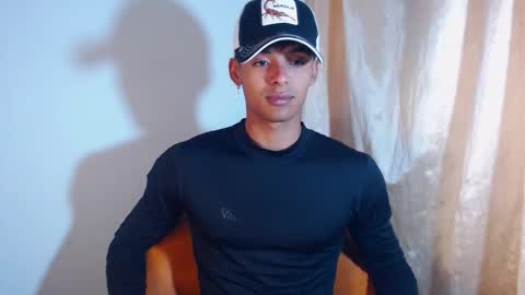 i  am lewis ly EDUARDO MEMDOZA15 online show from February 5, 4:43 pm