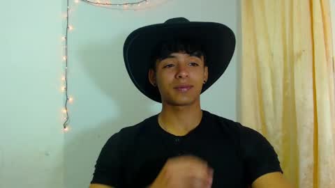 i  am lewis ly EDUARDO MEMDOZA15 online show from May 1, 2:55 pm