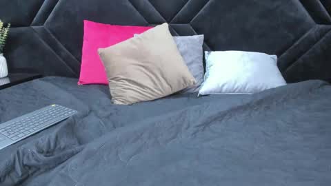 lexa online show from March 7, 7:58 pm