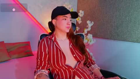 lexavega_ online show from July 4, 4:54 pm