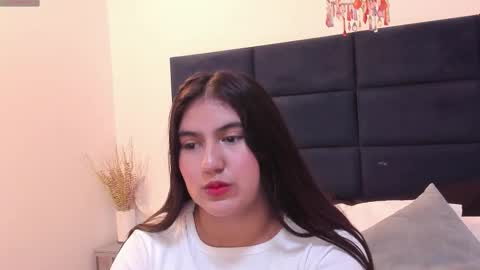 Gabrielle online show from January 18, 11:30 am