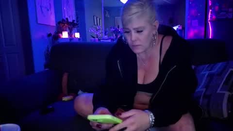 Lexi online show from December 19, 4:41 am