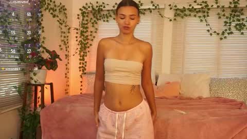 Lexi  online show from January 9, 4:40 am