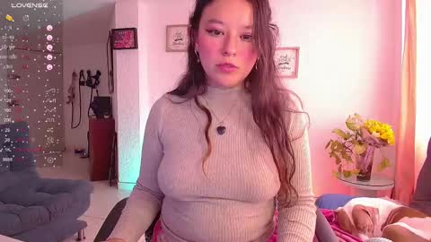 Lexie Thompson   8pm  0000am -5 online show from February 17, 1:22 pm