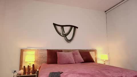 Lixie And Nte online show from October 20, 3:33 am