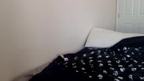 Alexia L. online show from February 2, 5:15 pm