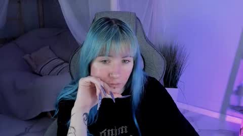 Snapshot of lexiwenford chatting on October 21, 2:38 am Lexi Wenford NO NUDE GODDESS online show from October 21, 2:38 am
