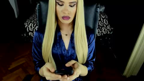 eva lexy you may call me Miss online show from October 9, 4:01 pm