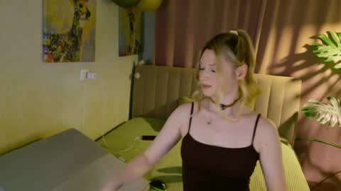 lexy_lexx online show from April 15, 7:58 pm