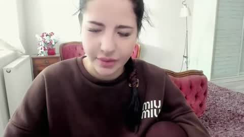 lexyswett online show from January 10, 8:42 am