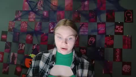 Leyla online show from October 21, 6:07 am