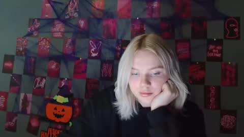 Leyla online show from October 23, 6:37 am