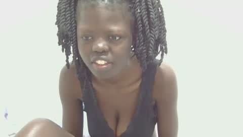laylani69 online show from June 22, 11:28 am
