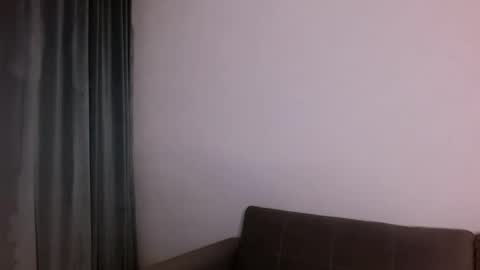 Li  online show from November 24, 9:13 pm