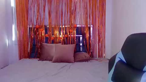 Lia  online show from November 13, 8:11 pm