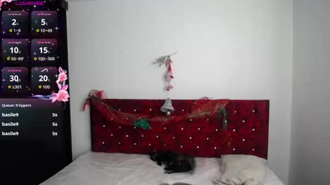 Lia online show from December 22, 7:53 pm